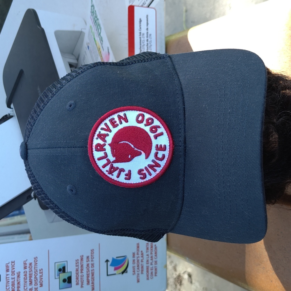 FjallRaven 1960 Logo Patch Trucker Hat Snap Mesh Back Embroidered Fox Navy Red